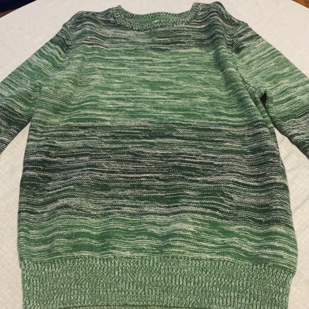 Green size small sweater